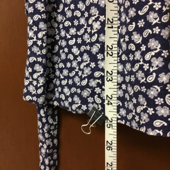 Wrap-around skirt - Picture 4 of 4